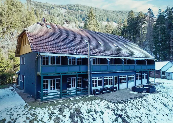 Somewhere Elz - Luxus Chalet für bis zu 38 Gäste